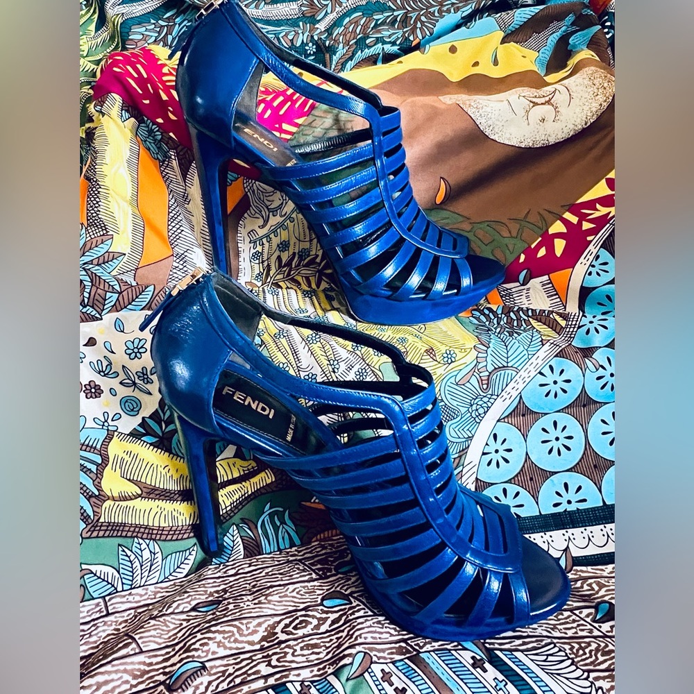 Fendi Fun Shoes size 38